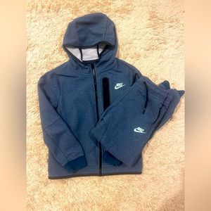 Nike Tech Winterized, blue, yourh medium